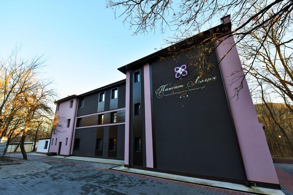 Boutique Hotel Lyulyak Starozagorski Bani Extérieur photo